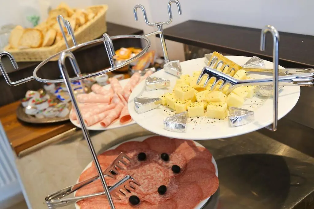 Budget Dbl Studio Free Breakfast Lubiana Slovenia